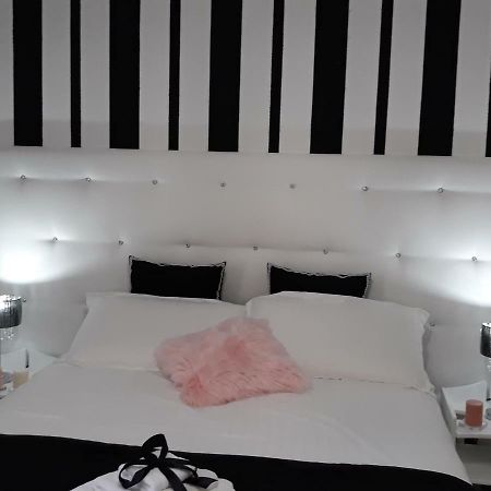 Alderi Hotel Matera Bagian luar foto