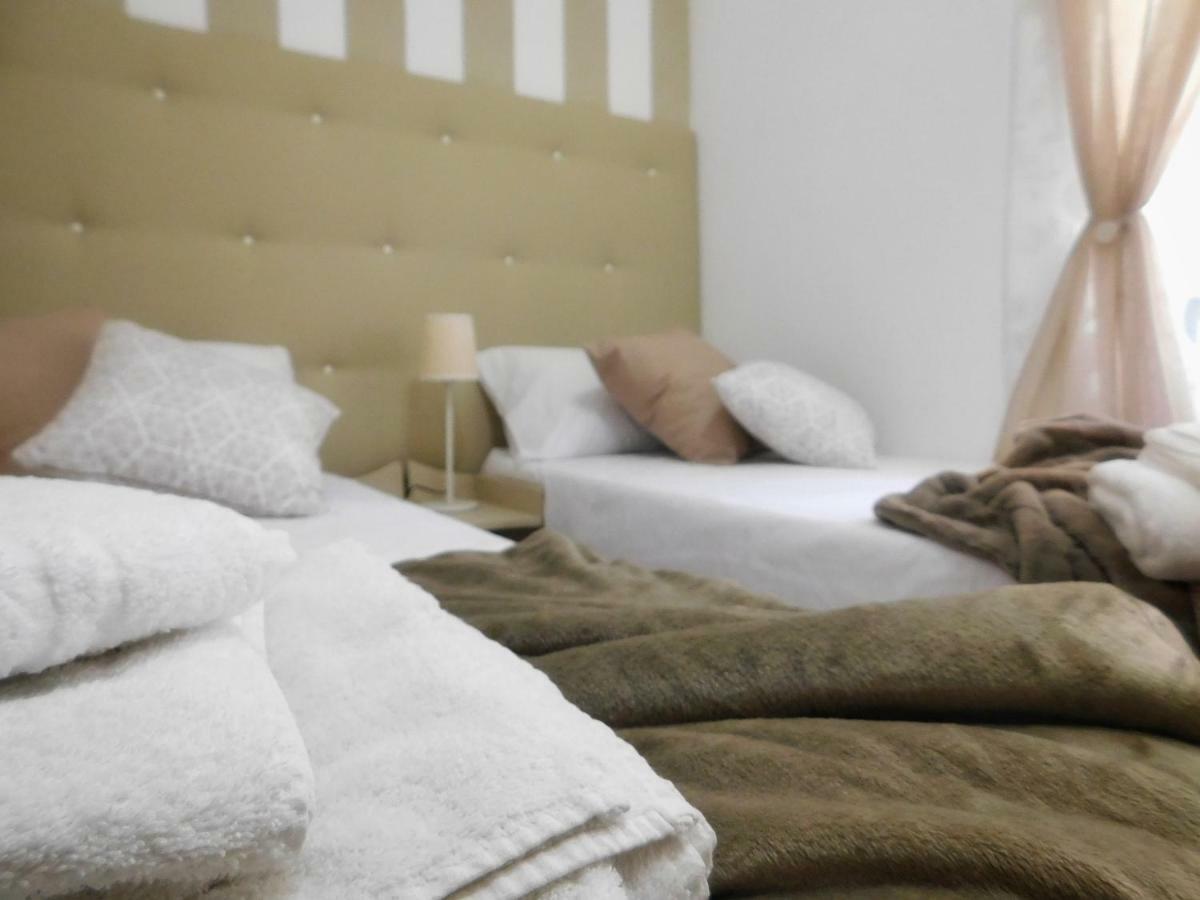 Alderi Hotel Matera Bagian luar foto